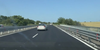 Новият асфалт на пътя Бургас-"Сарафово"